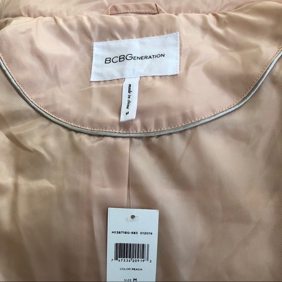 BCBG Hooded Quilted Anorak Jacket - Picture 7 of 8